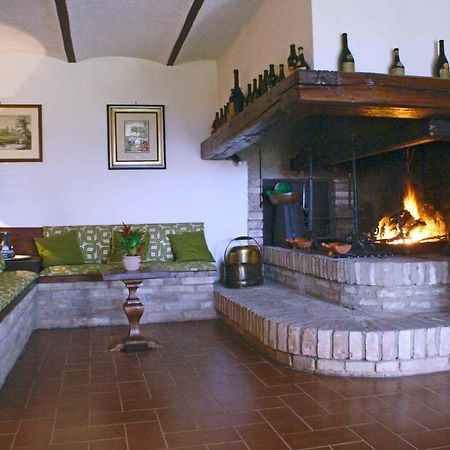 Gorgeous 2-Storey Villa With A Large Private Pool Todi Bagian luar foto